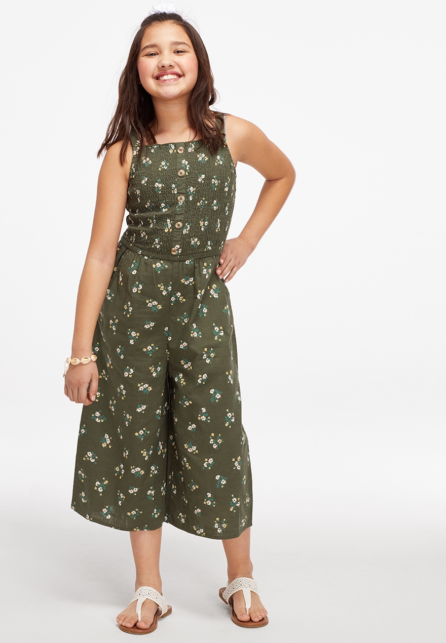 20 dresses jumpsuits